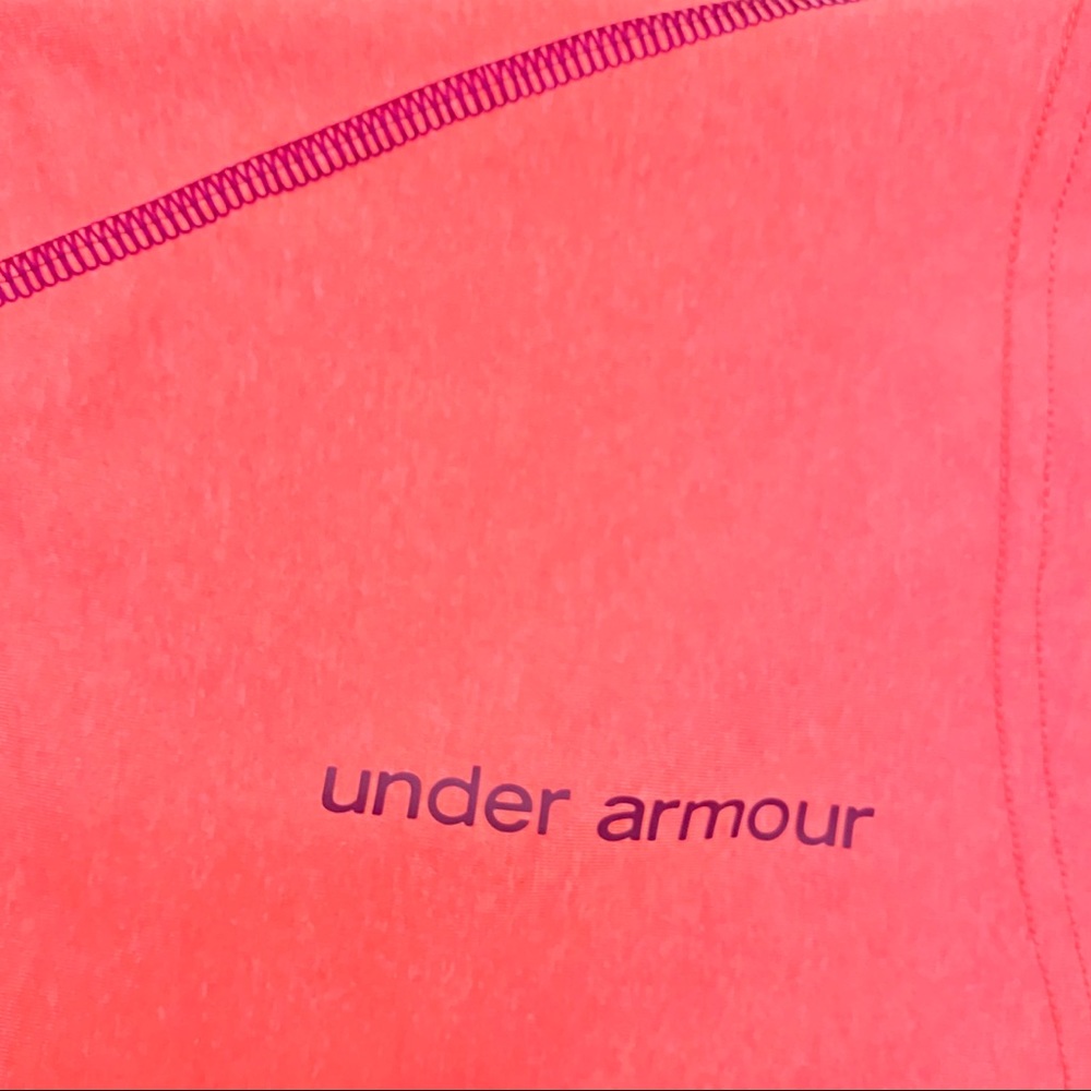 Under Armour Fitted Heat Gear Short Sleeve - Picture 3 of 4